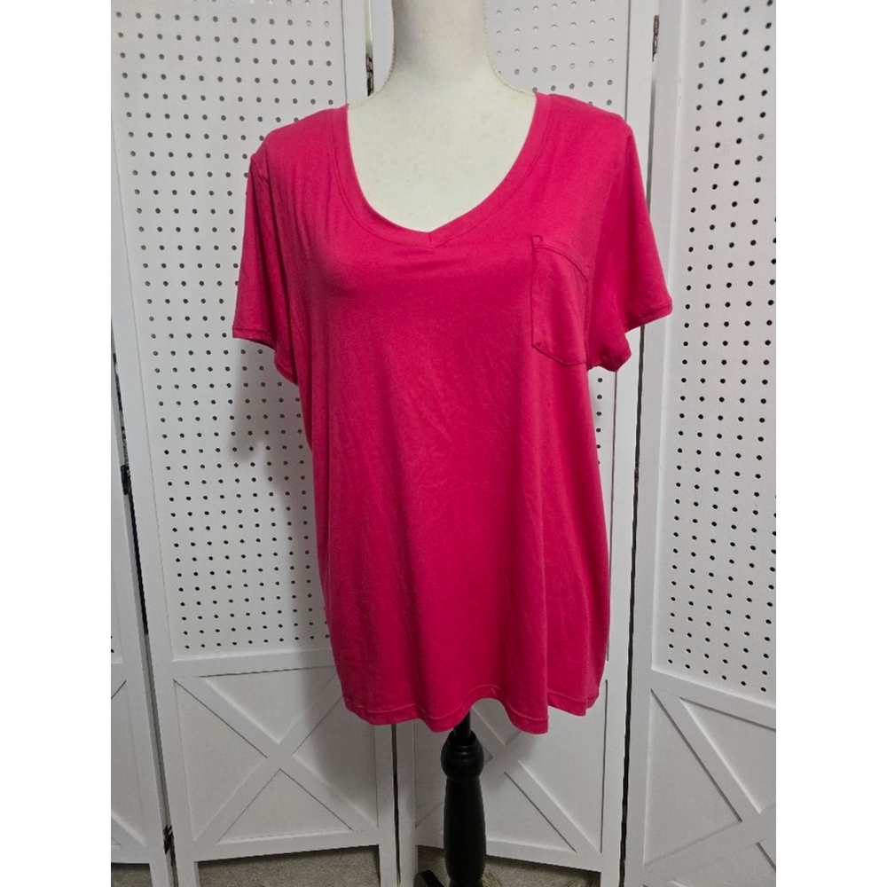 Yogalicious T-Shirt XL Pink V-Neck Super Soft Sloane Top NWT
